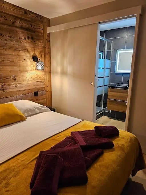L'Ecrin Appartement 4 Chambres 4 Salles D Eau レ・デュー・アルプ