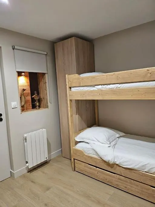 L'Ecrin Appartement 4 Chambres 4 Salles D Eau レ・デュー・アルプ 0*,  フランス